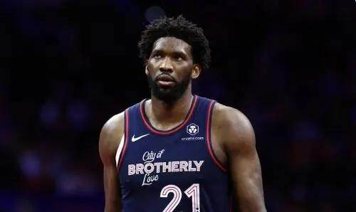 kaiyun-复出首战轻松轰下40+10 恩比德唯一对手就是健康