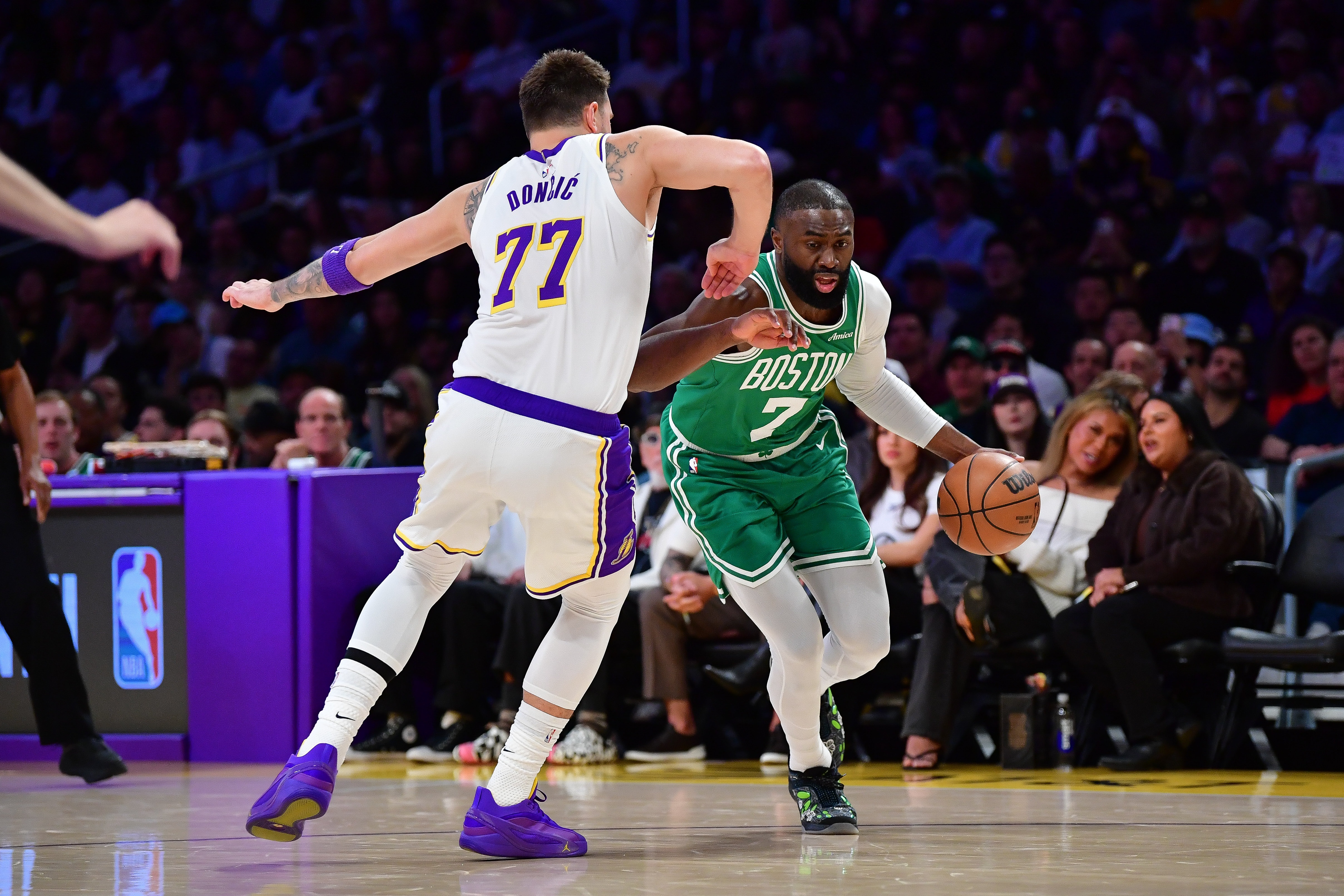 开云体育APP下载-麦坎茨：科比对哈登的评价放卢卡身上很合适 持球大核拿不了冠军